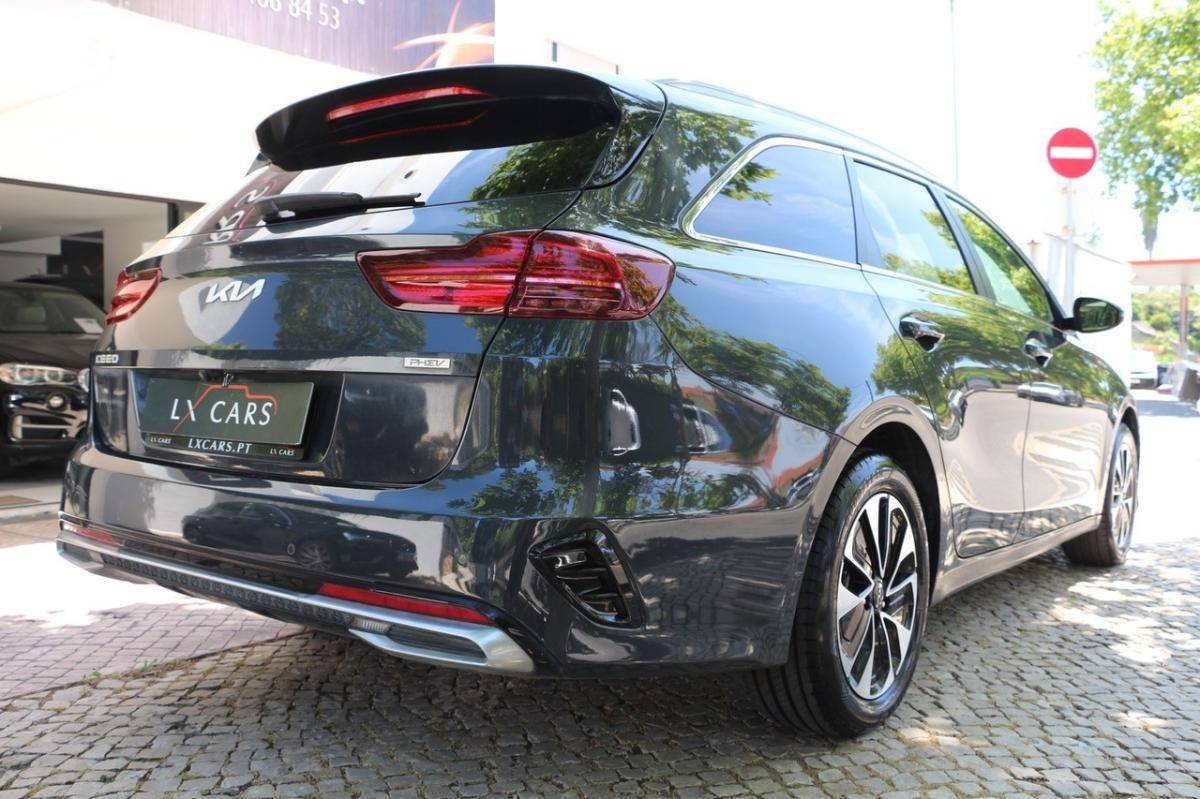 kia-ceed-sw-2023-hibrido-1580cc