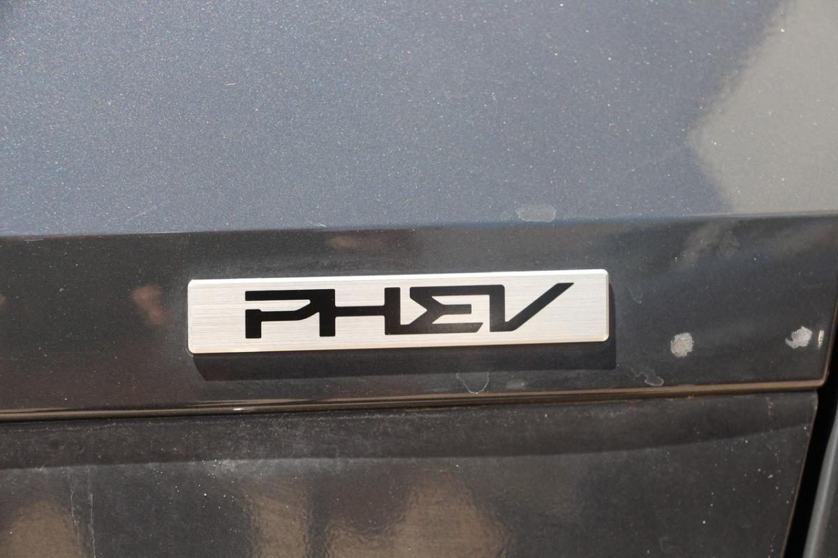 kia-ceed-sw-2023-hibrido-1580cc