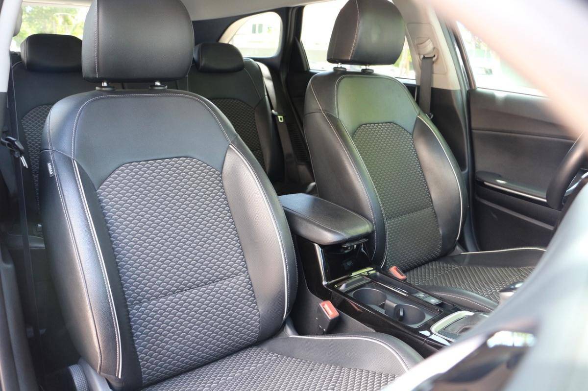 kia-ceed-sw-2023-hibrido-1580cc