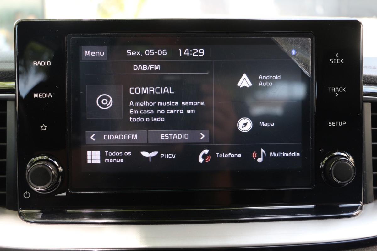 kia-ceed-sw-2023-hibrido-1580cc