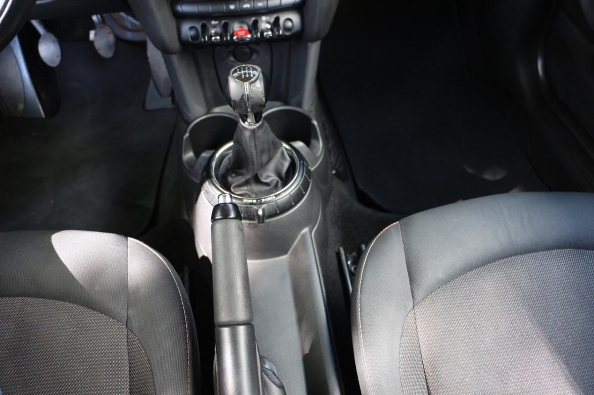 mini-cooper-2015-gasolina-1198cc