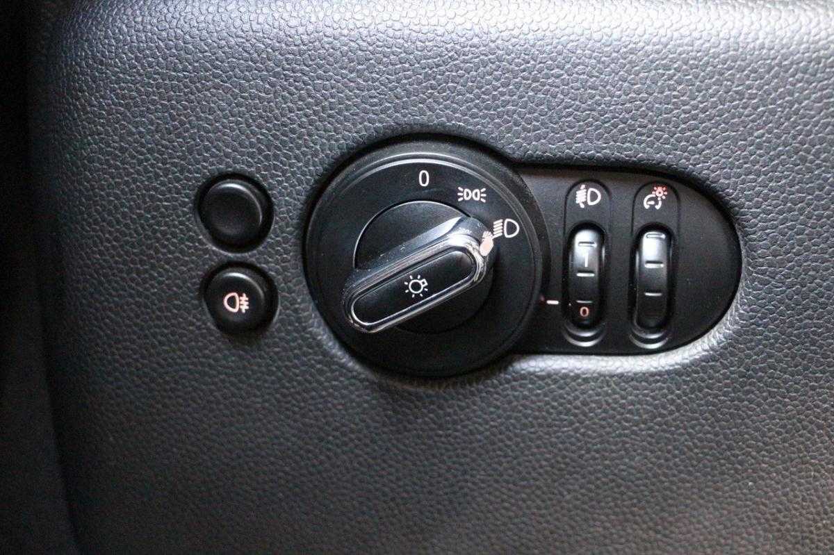 mini-cooper-2015-gasolina-1198cc