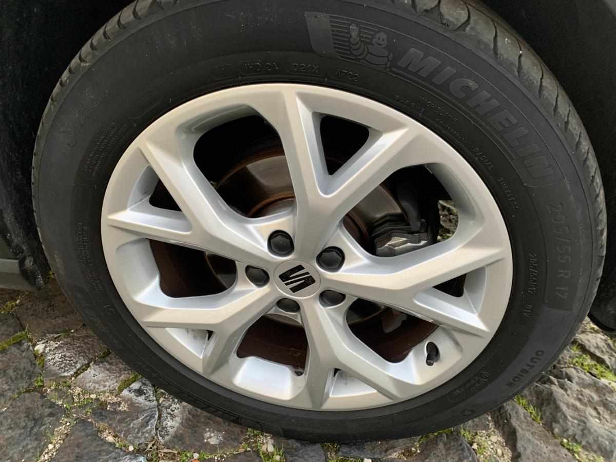 seat-arona-1-0-tsi-2022-gasolina-999cc