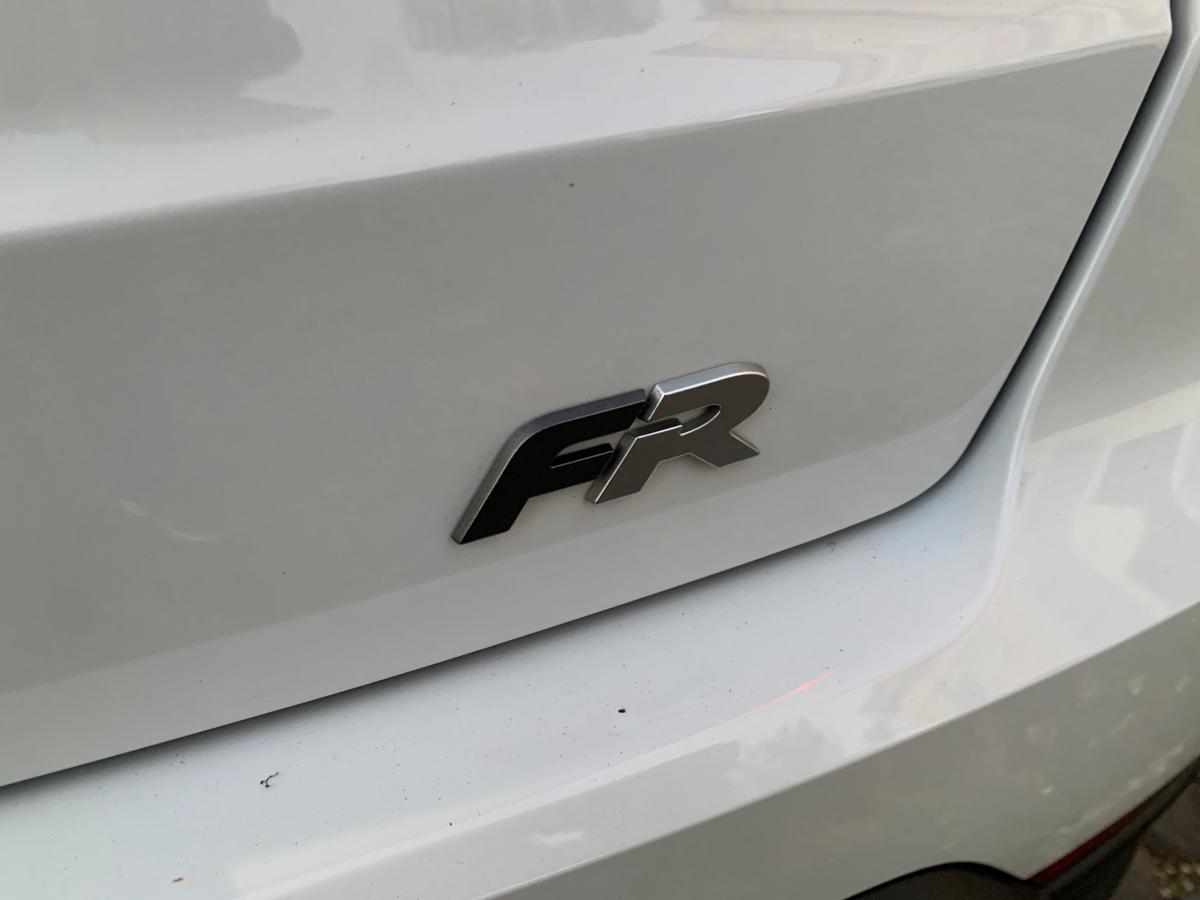 seat-arona-1-0-tsi-2022-gasolina-999cc
