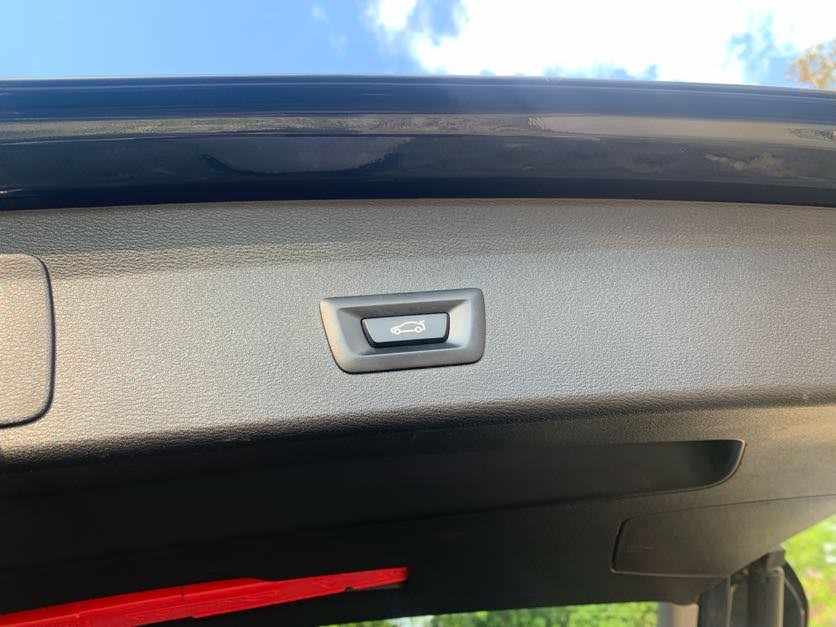 bmw-x1-sdrive16d-2019-diesel-1496cc