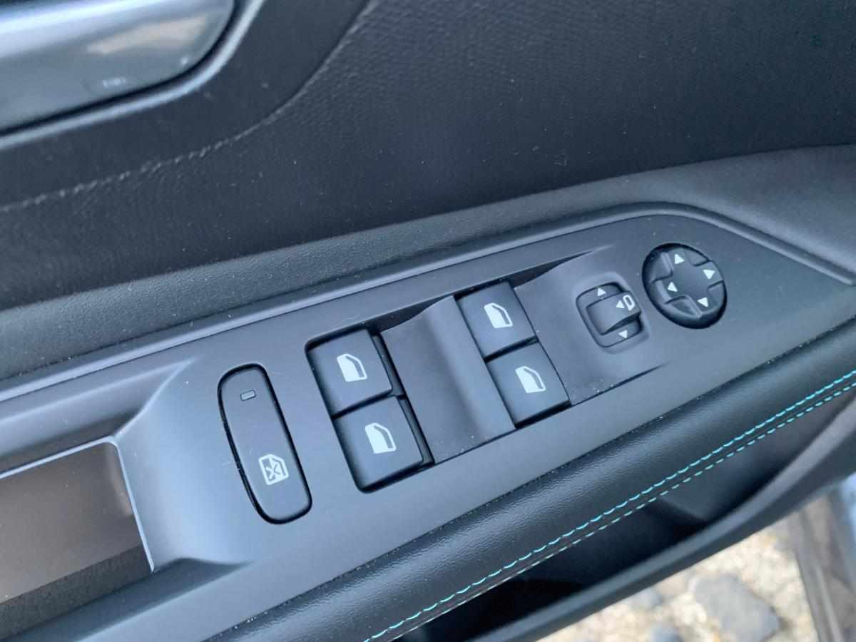 peugeot-3008-1-5-bluehdi-2021-diesel-1499cc