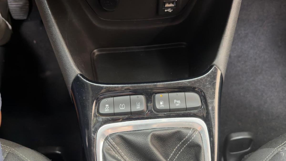 opel-crossland-x-2018-gpl-1199cc