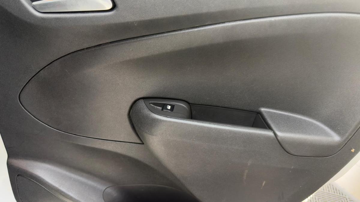 opel-crossland-x-2018-gpl-1199cc