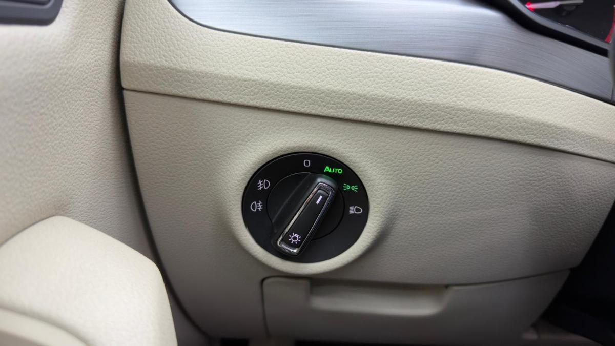 skoda-superb-2016-diesel-1968cc