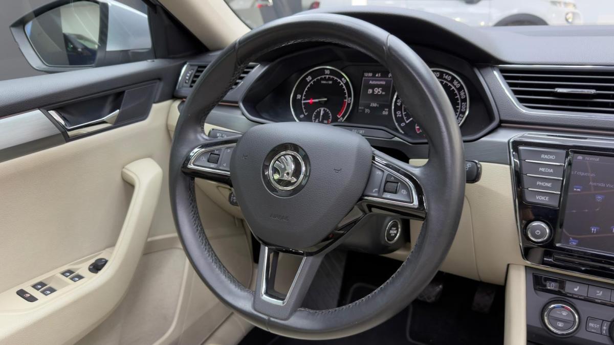 skoda-superb-2016-diesel-1968cc