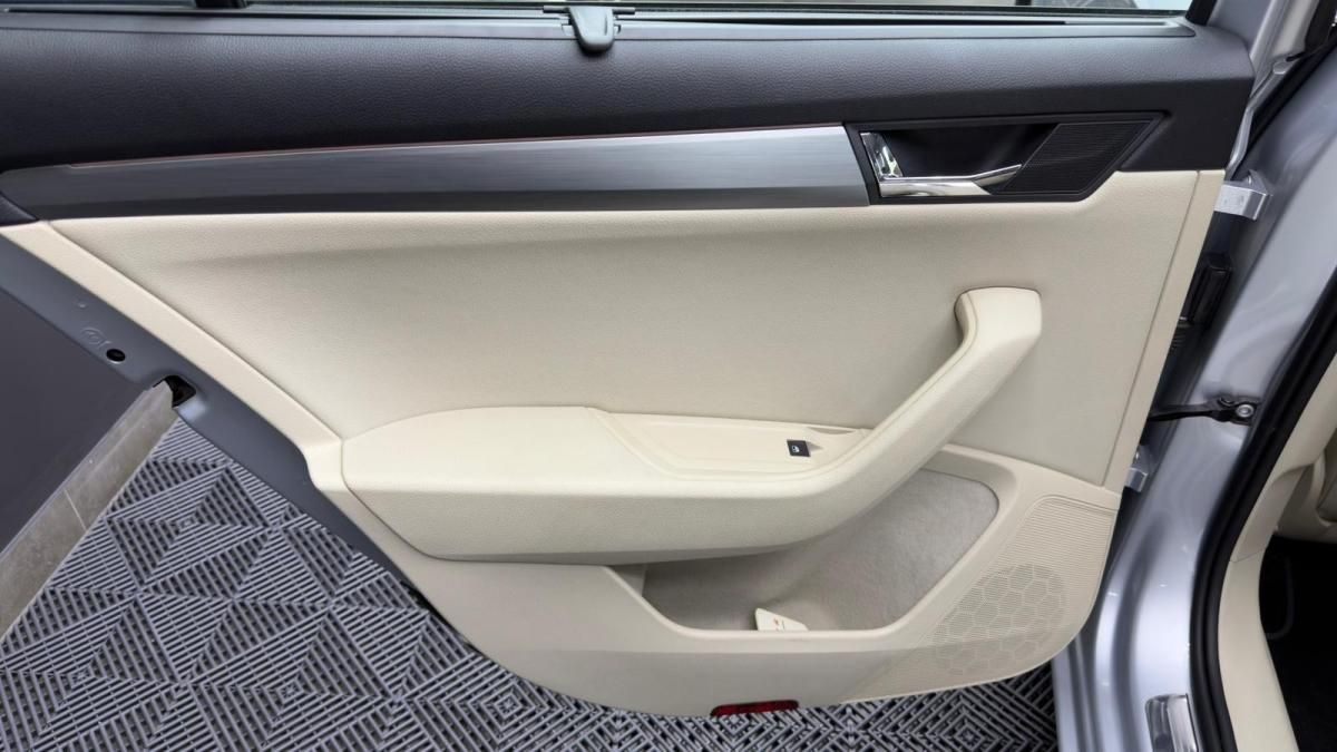 skoda-superb-2016-diesel-1968cc