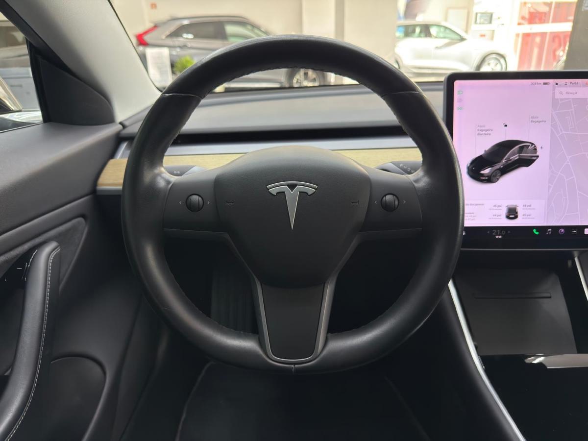 tesla-model-3-2019-eletrico-500cc