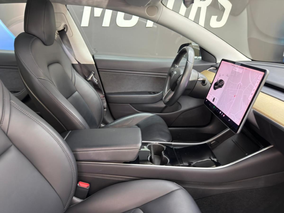 tesla-model-3-2019-eletrico-500cc