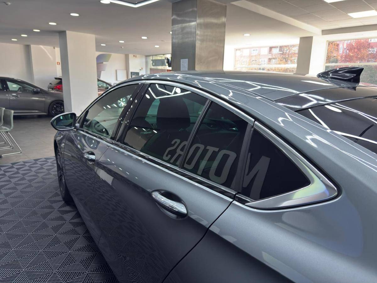 opel-insignia-2018-diesel-1598cc