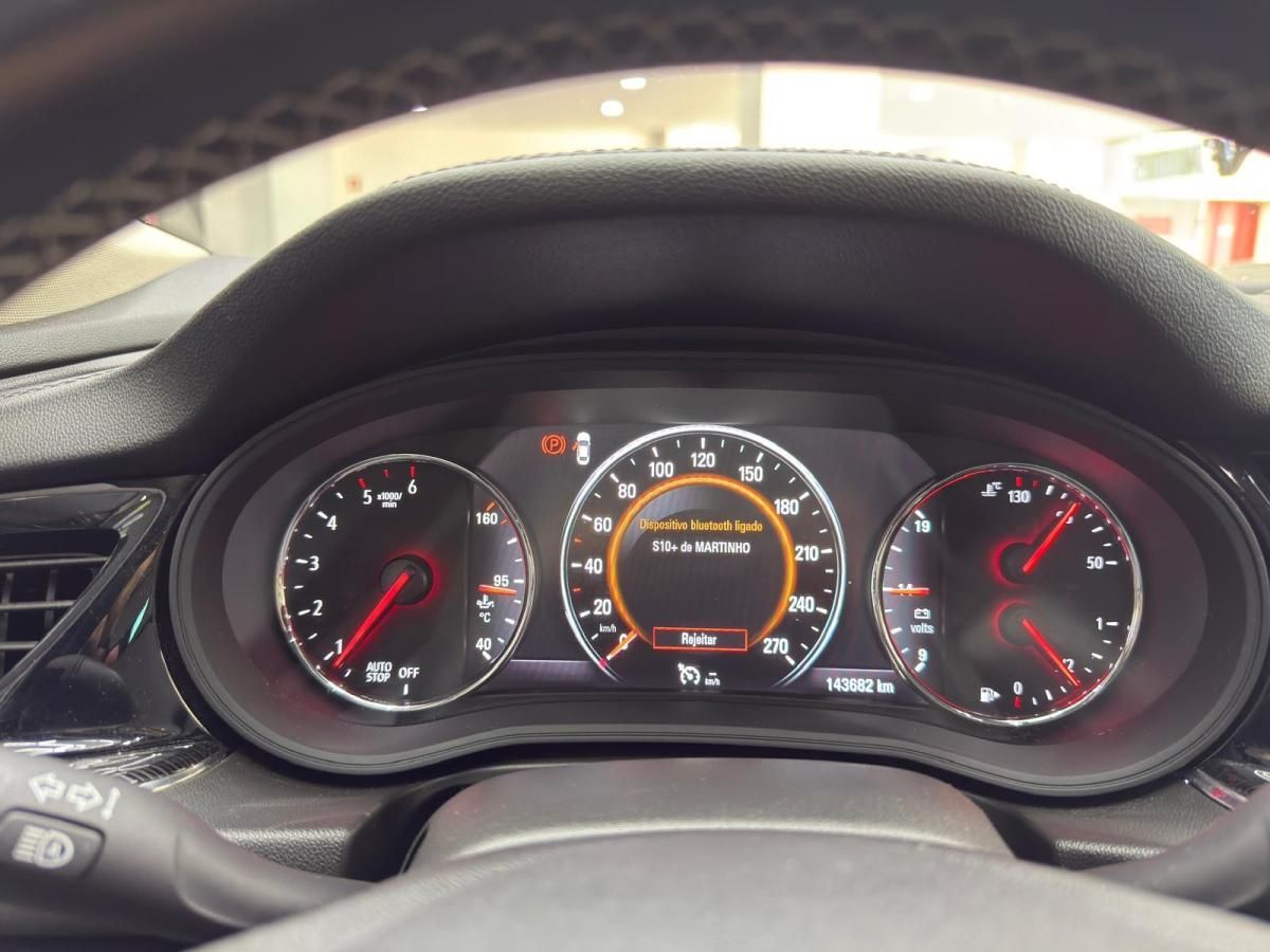 opel-insignia-2018-diesel-1598cc