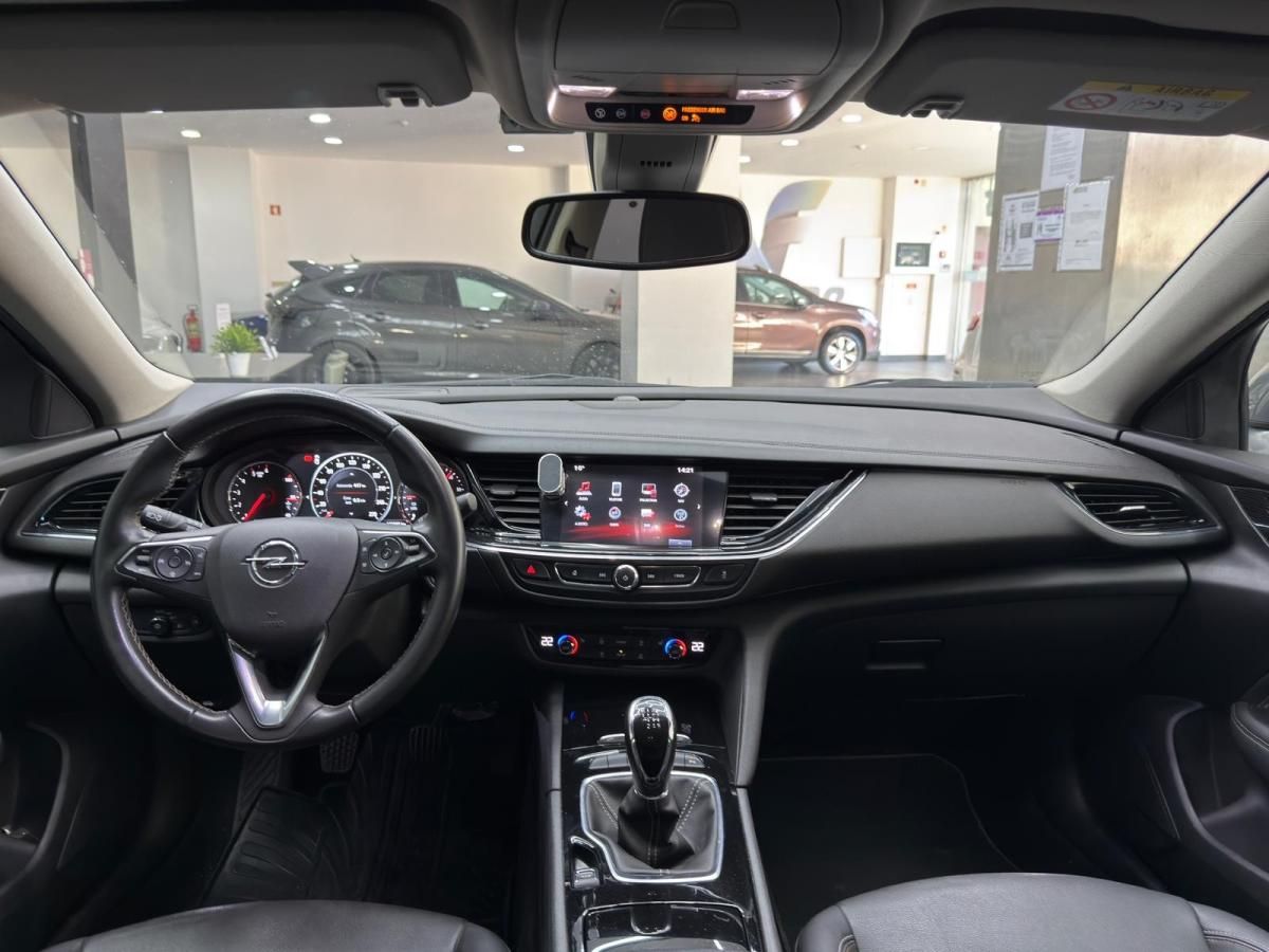 opel-insignia-2018-diesel-1598cc