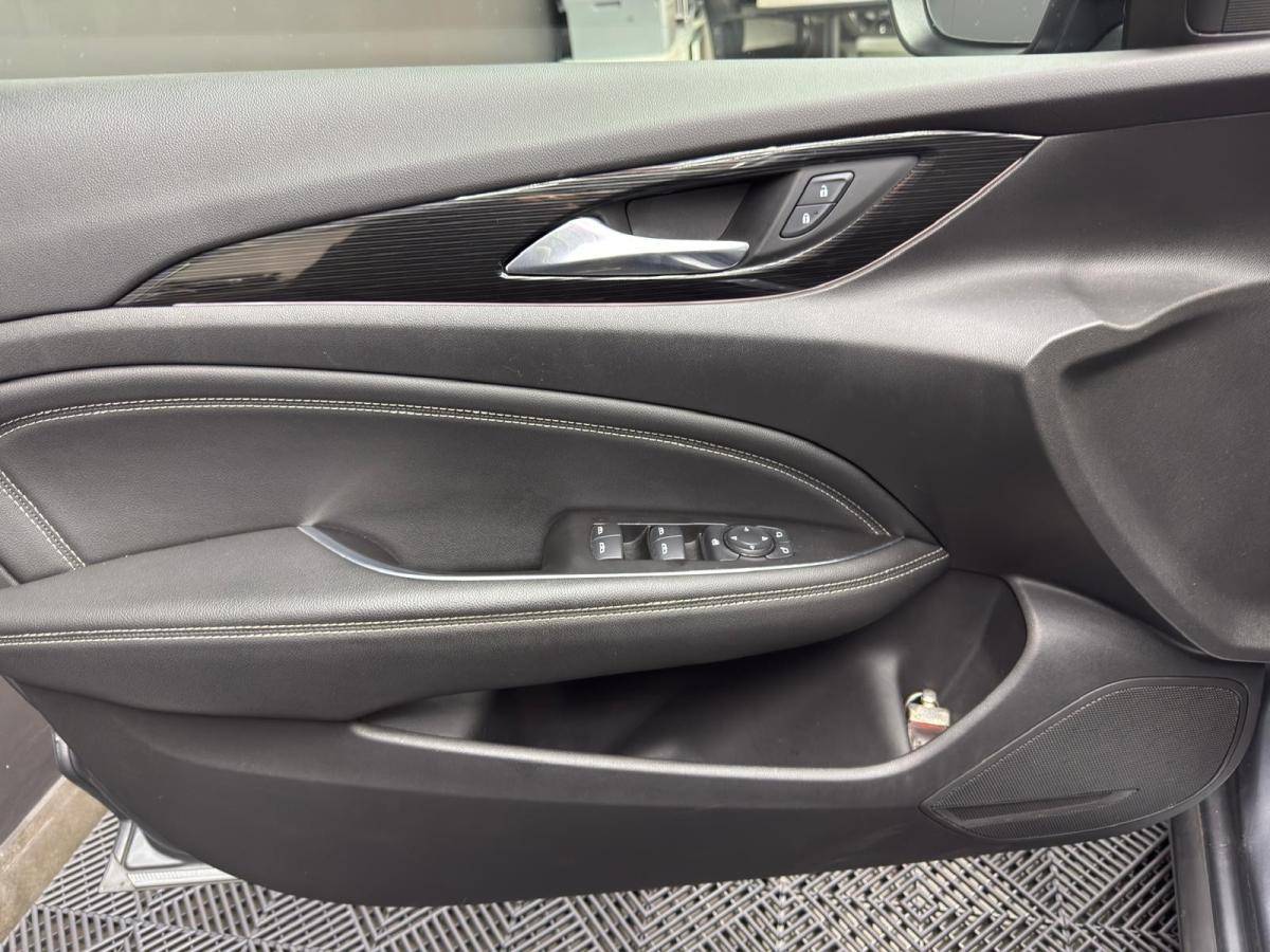 opel-insignia-2018-diesel-1598cc