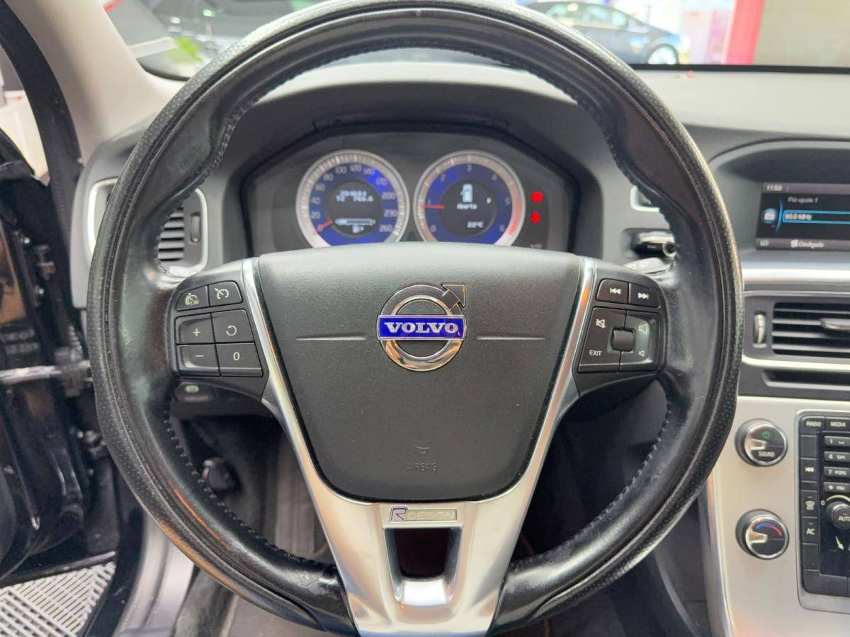 volvo-v60-2013-diesel-1969cc