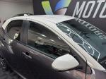 toyota-yaris-2022-hibrido-a-gasolina-1490cc