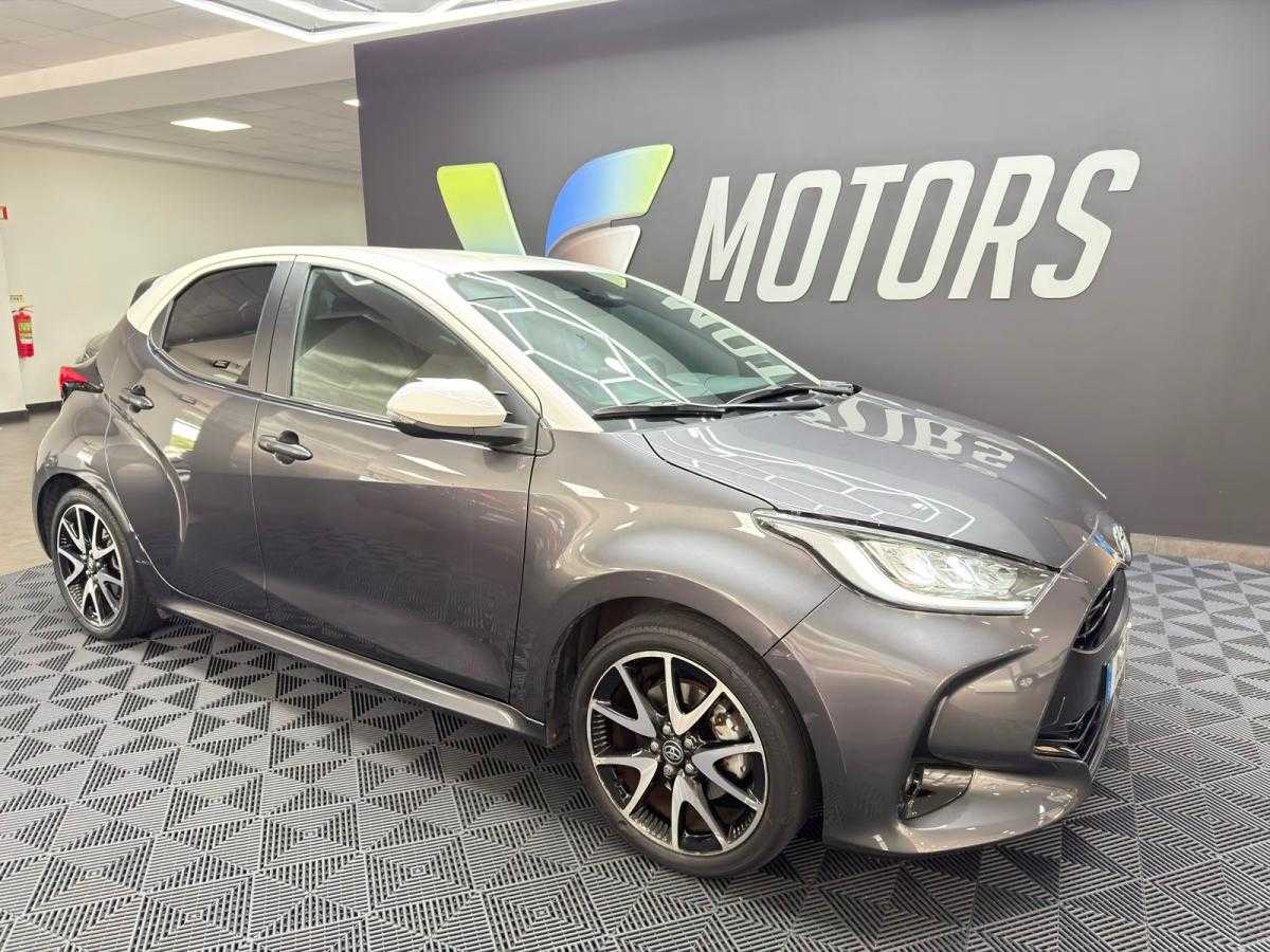 toyota-yaris-2022-hibrido-a-gasolina-1490cc
