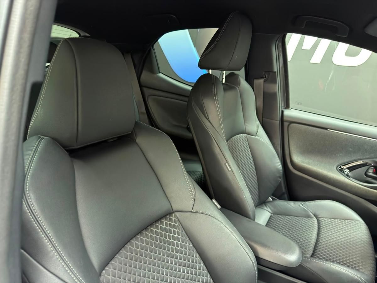 toyota-yaris-2022-hibrido-a-gasolina-1490cc