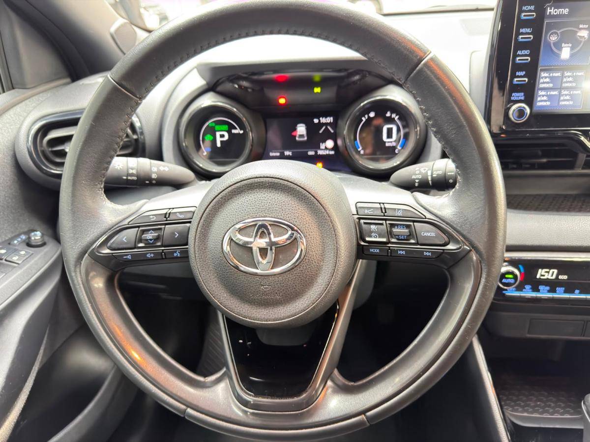 toyota-yaris-2022-hibrido-a-gasolina-1490cc