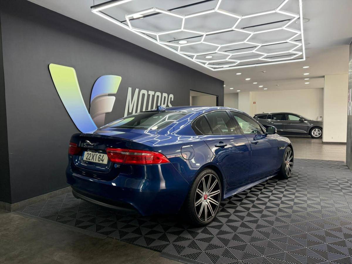 jaguar-xe-2016-diesel-1999cc