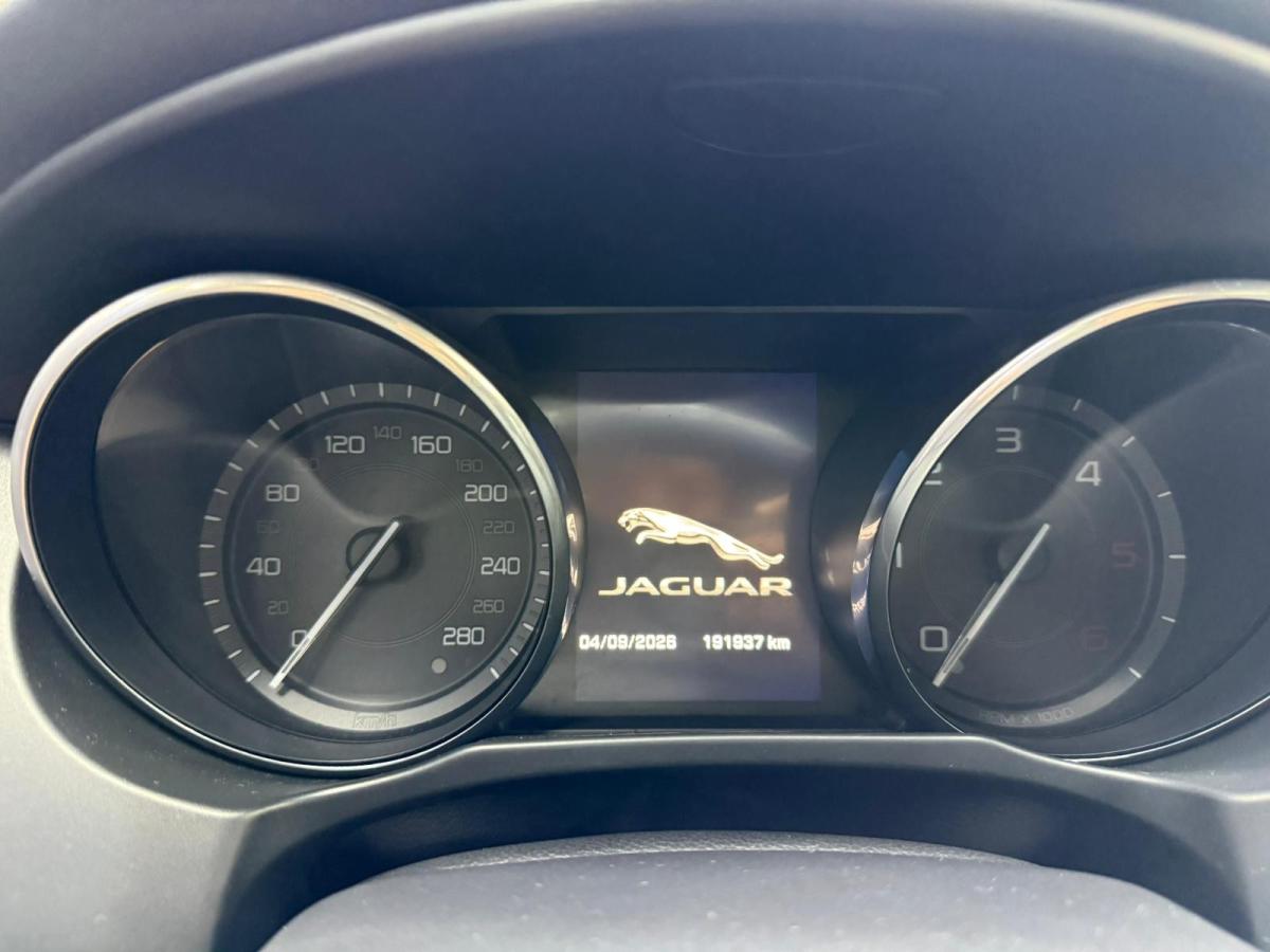jaguar-xe-2016-diesel-1999cc