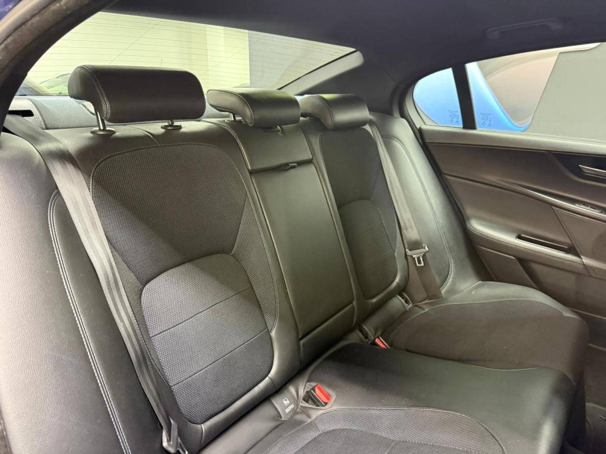 jaguar-xe-2016-diesel-1999cc