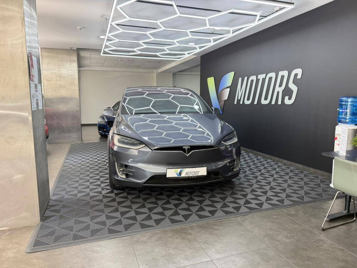tesla-model-x-2017-eletrico-0cc