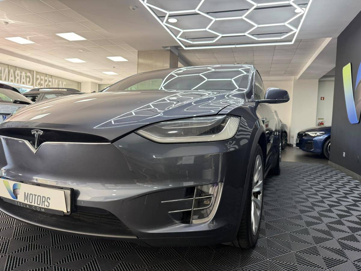 tesla-model-x-2017-eletrico-0cc