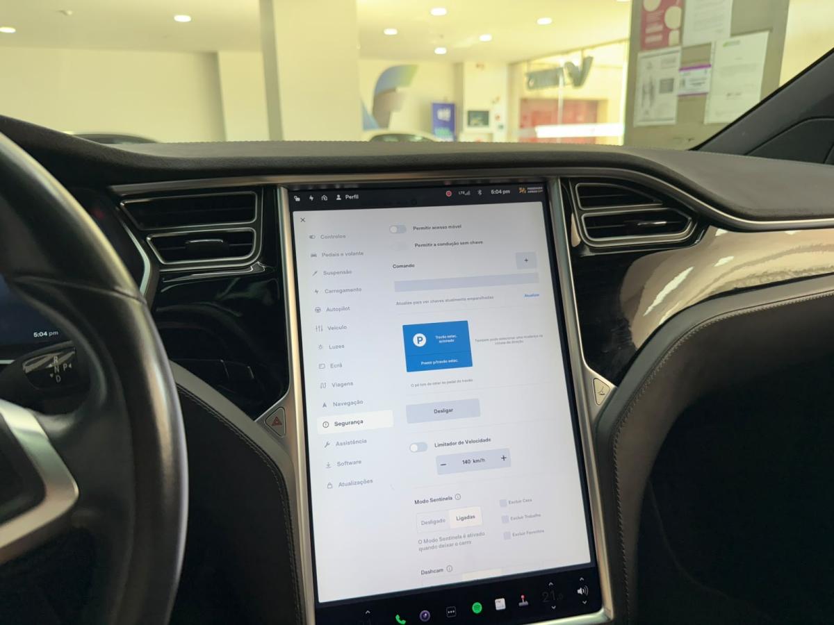 tesla-model-x-2017-eletrico-0cc