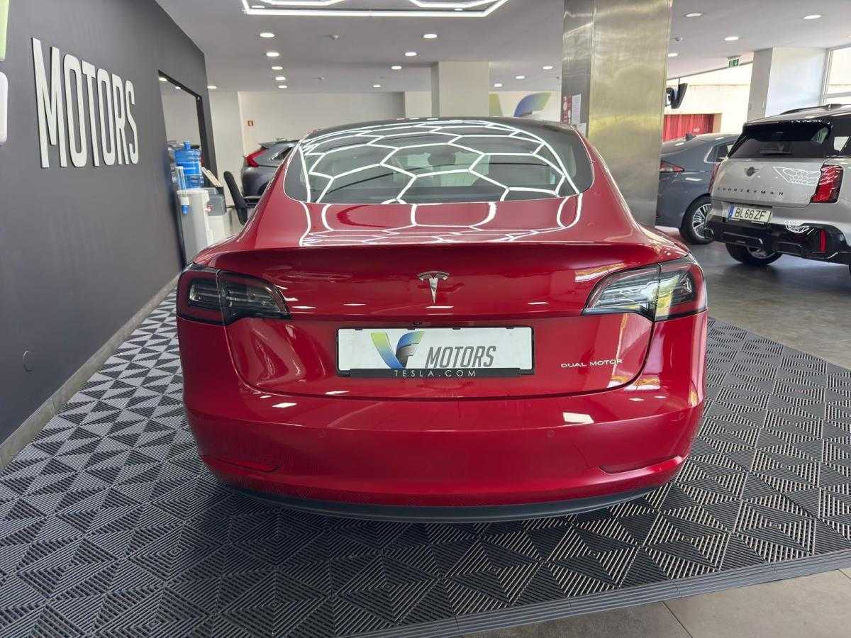 tesla-model-3-2019-eletrico-500cc