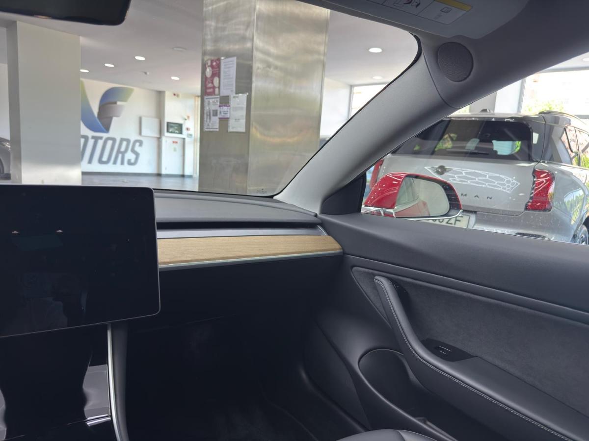 tesla-model-3-2019-eletrico-500cc