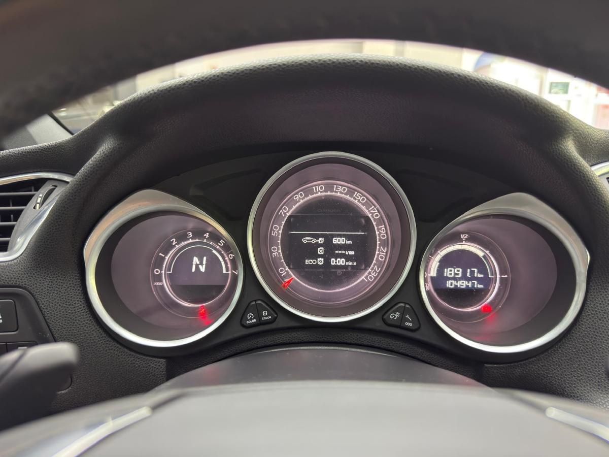 citroen-ds4-2015-diesel-1560cc