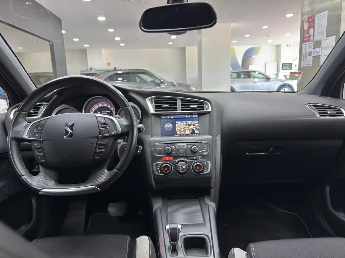 citroen-ds4-2015-diesel-1560cc