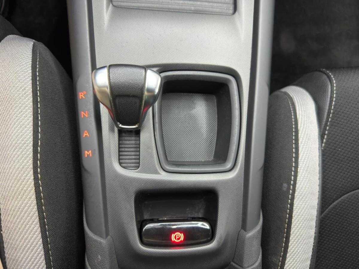 citroen-ds4-2015-diesel-1560cc
