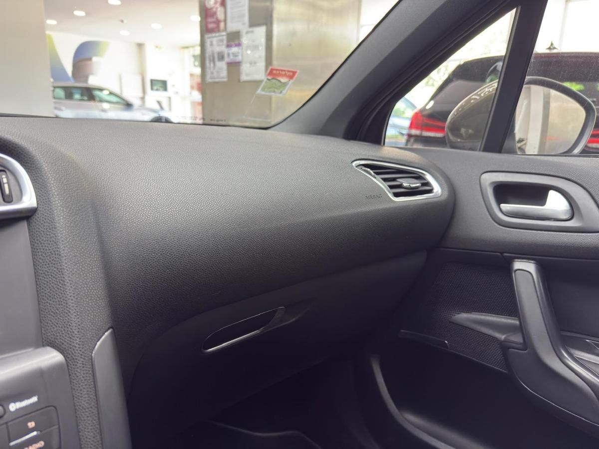citroen-ds4-2015-diesel-1560cc