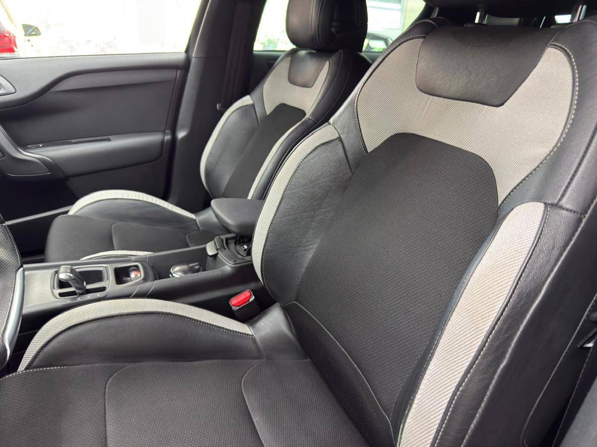 citroen-ds4-2015-diesel-1560cc