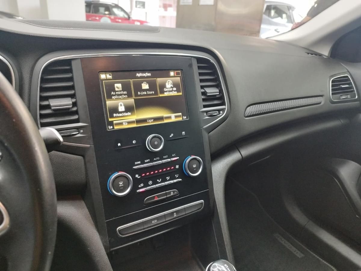 renault-megane-2019-diesel-1461cc
