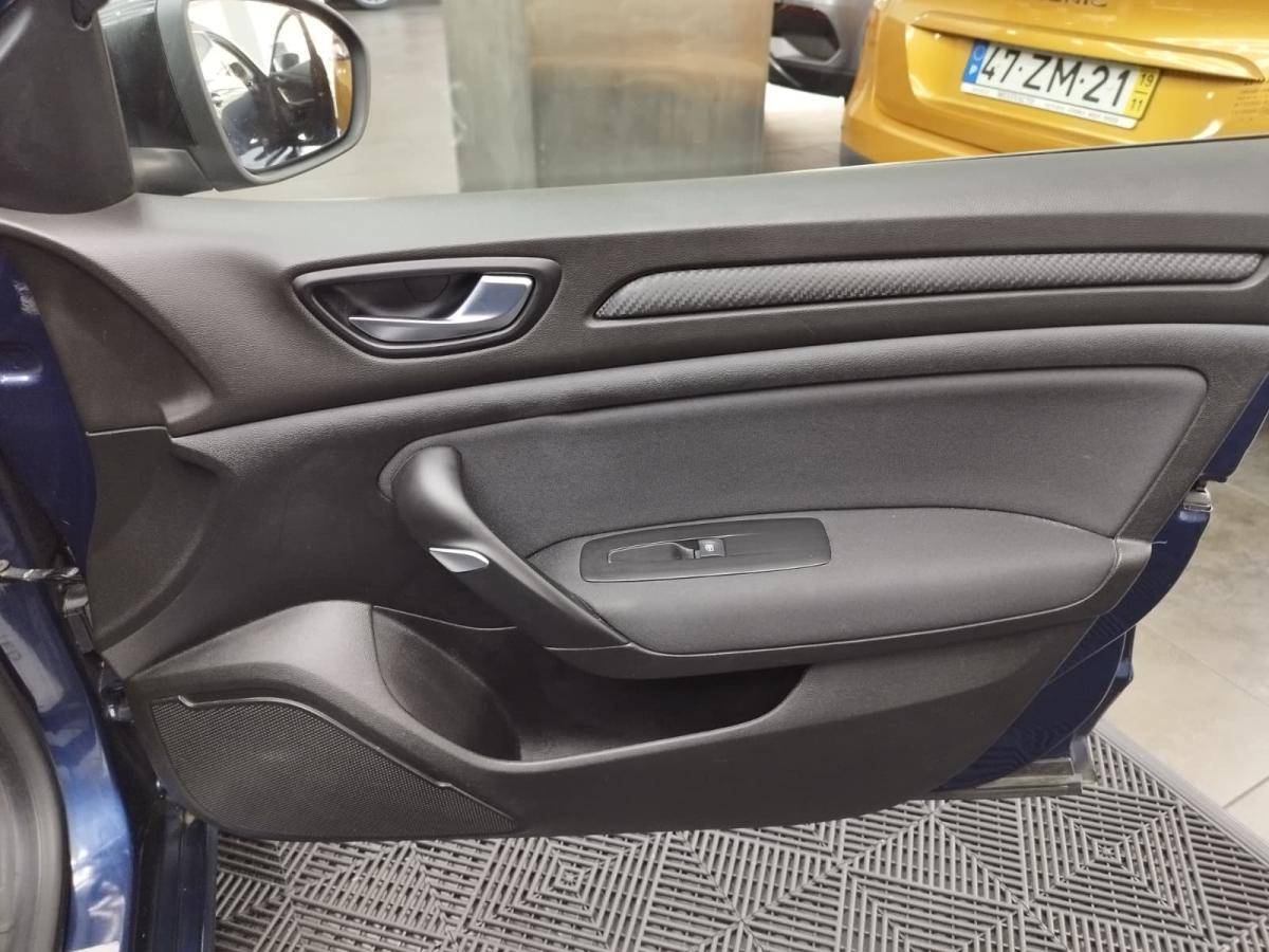 renault-megane-2019-diesel-1461cc