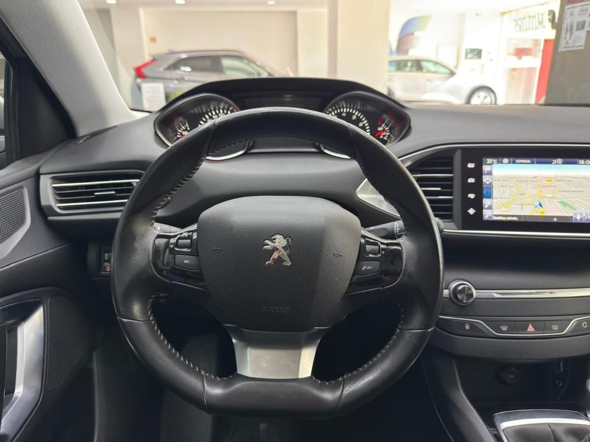 peugeot-308-2016-gasolina-1199cc