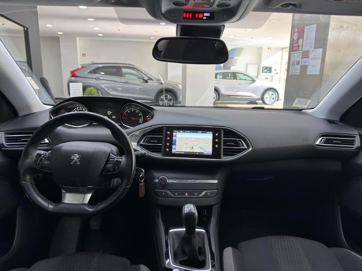 peugeot-308-2016-gasolina-1199cc