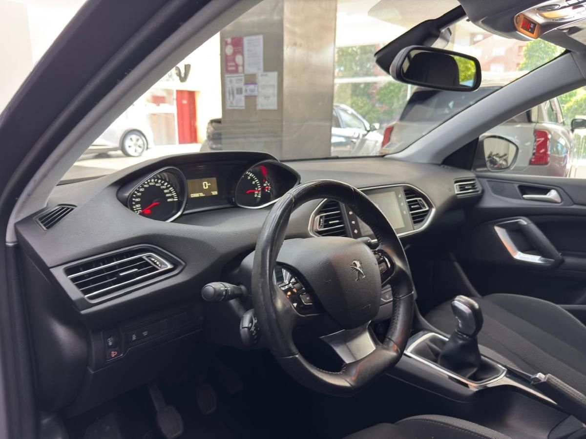 peugeot-308-2016-gasolina-1199cc