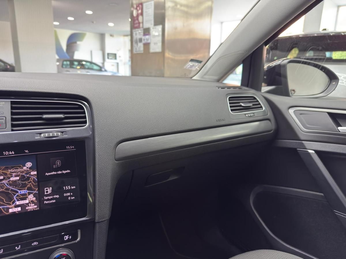 volkswagen-golf-2020-eletrico-500cc