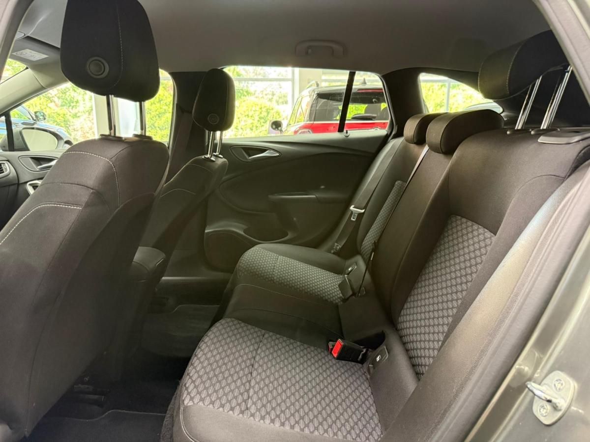 opel-astra-sport-tourer-2020-diesel-1496cc