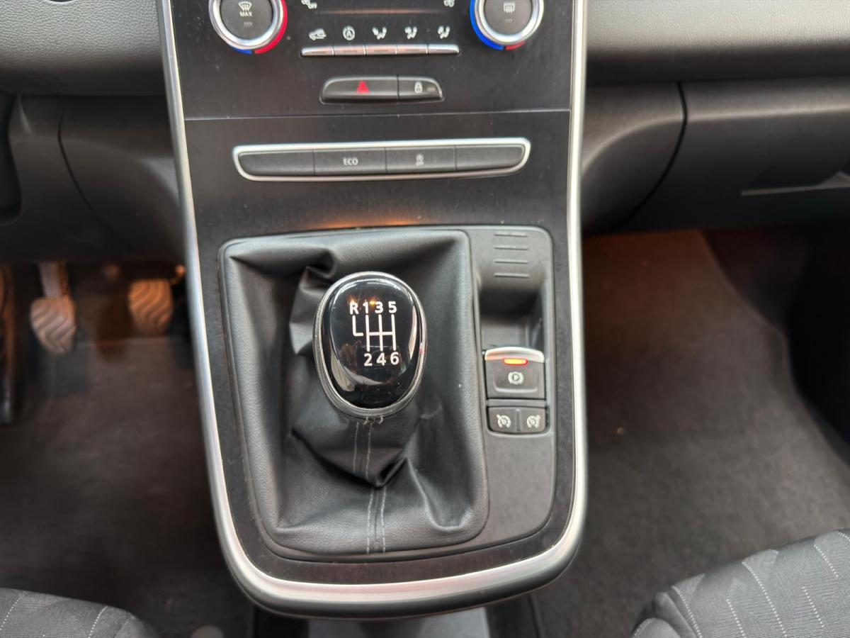 renault-scenic-2019-gasolina-1332cc