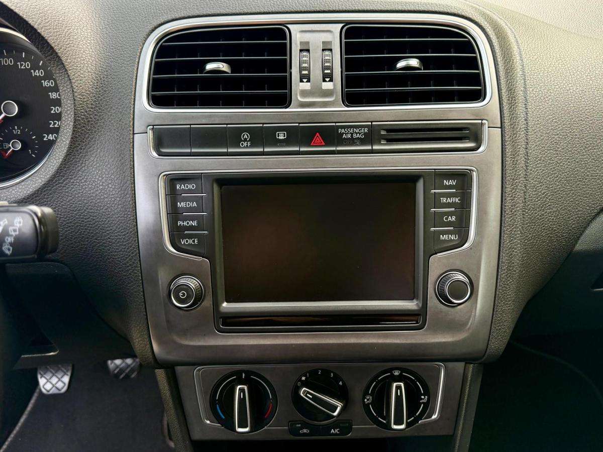 volkswagen-polo-2015-diesel-1422cc
