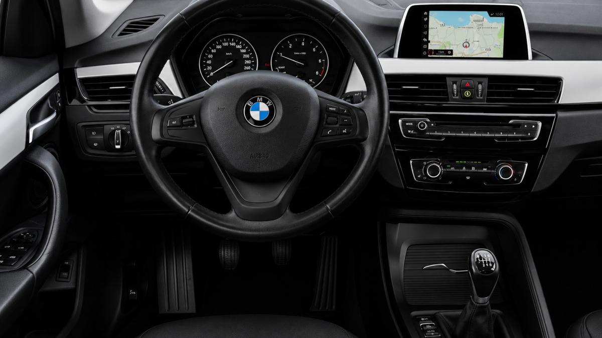 bmw-x1-2018-diesel-1496cc