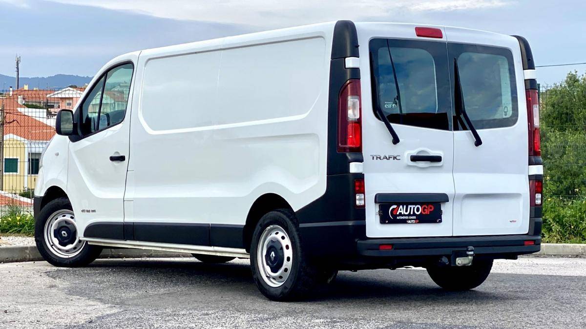 renault-trafic-2017-diesel-1598cc